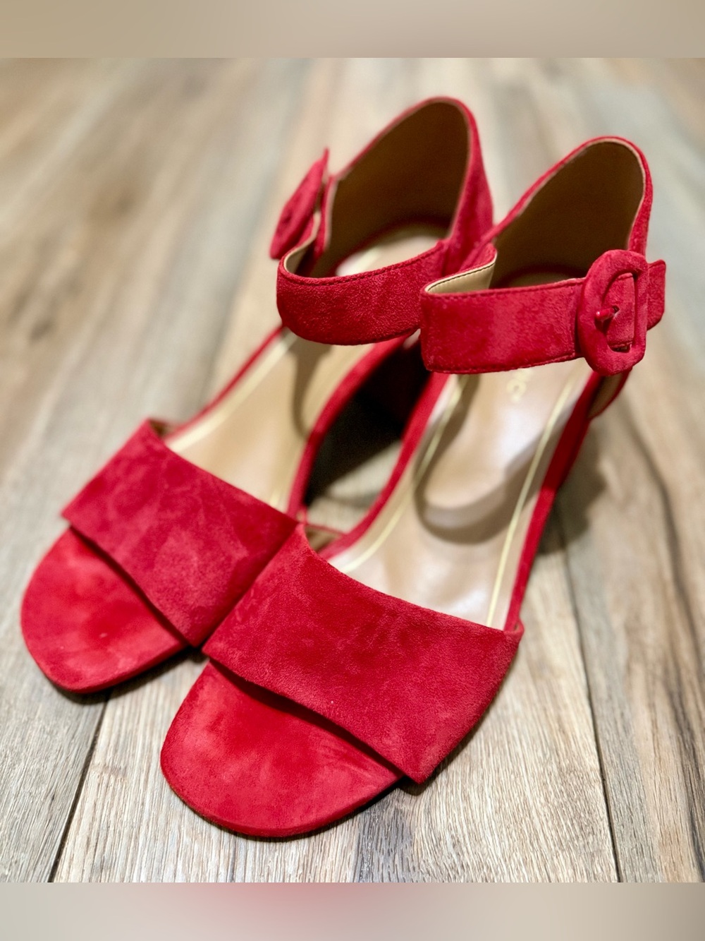 Vionic Chardonnay Red Suede Leather Hook & Loop Pump Sandal Size 11 EUC